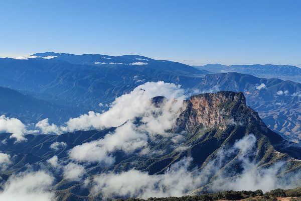 Cerro-de-la-Media-Luna